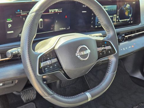 Used 2024 Nissan Ariya FWD image 12