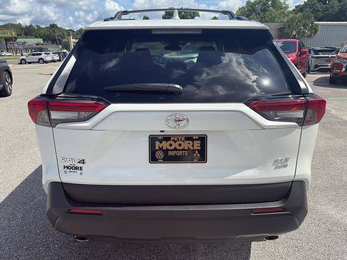 Used 2025 Toyota RAV4 XLE Premium w/ Weather Package AWD/4WD image 7