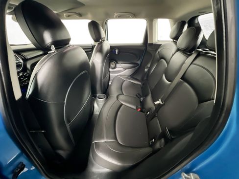 Used 2015 MINI Cooper 4-Door Hardtop FWD image 29