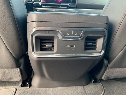 New 2026 GMC Sierra 1500 SLT w/ SLT Convenience Package image 31