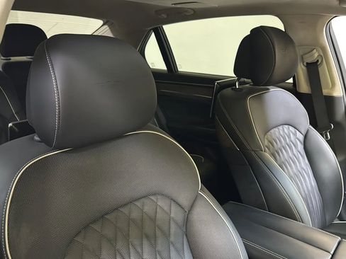 Used 2022 Genesis G90 5.0 Ultimate image 26