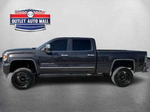 Used 2015 GMC Sierra 2500 Denali w/ Duramax Plus Package image 6