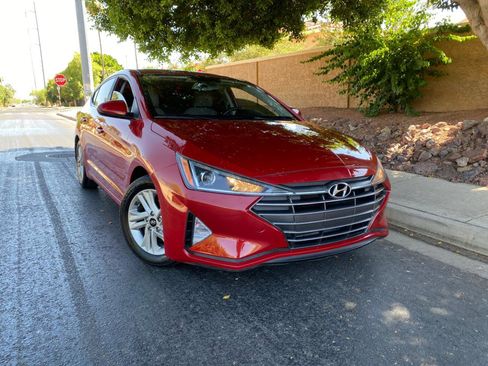 Used 2020 Hyundai Elantra Value Edition FWD image 2