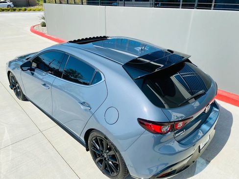 Used 2021 MAZDA MAZDA3 Hatchback w/Premium Plus Pkg AWD/4WD image 5