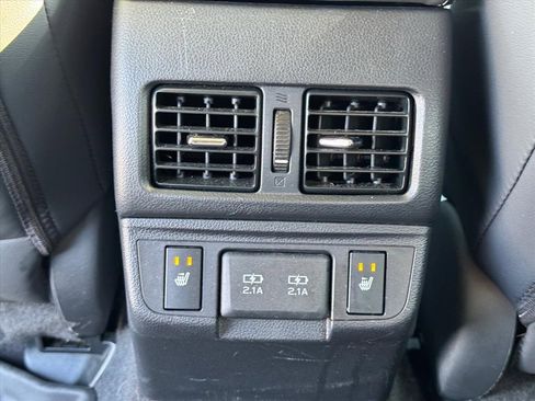 Used 2019 Subaru Outback 2.5i Limited w/ Popular Package #2 image 12