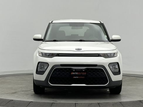 Used 2021 Kia Soul LX image 2
