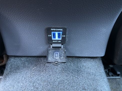 Used 2022 Toyota Camry XSE FWD image 31