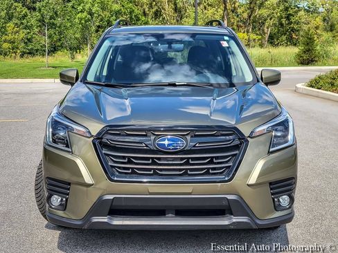 Used 2024 Subaru Forester Premium AWD/4WD image 4