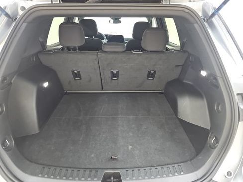 Used 2026 Chevrolet Equinox LT FWD image 4