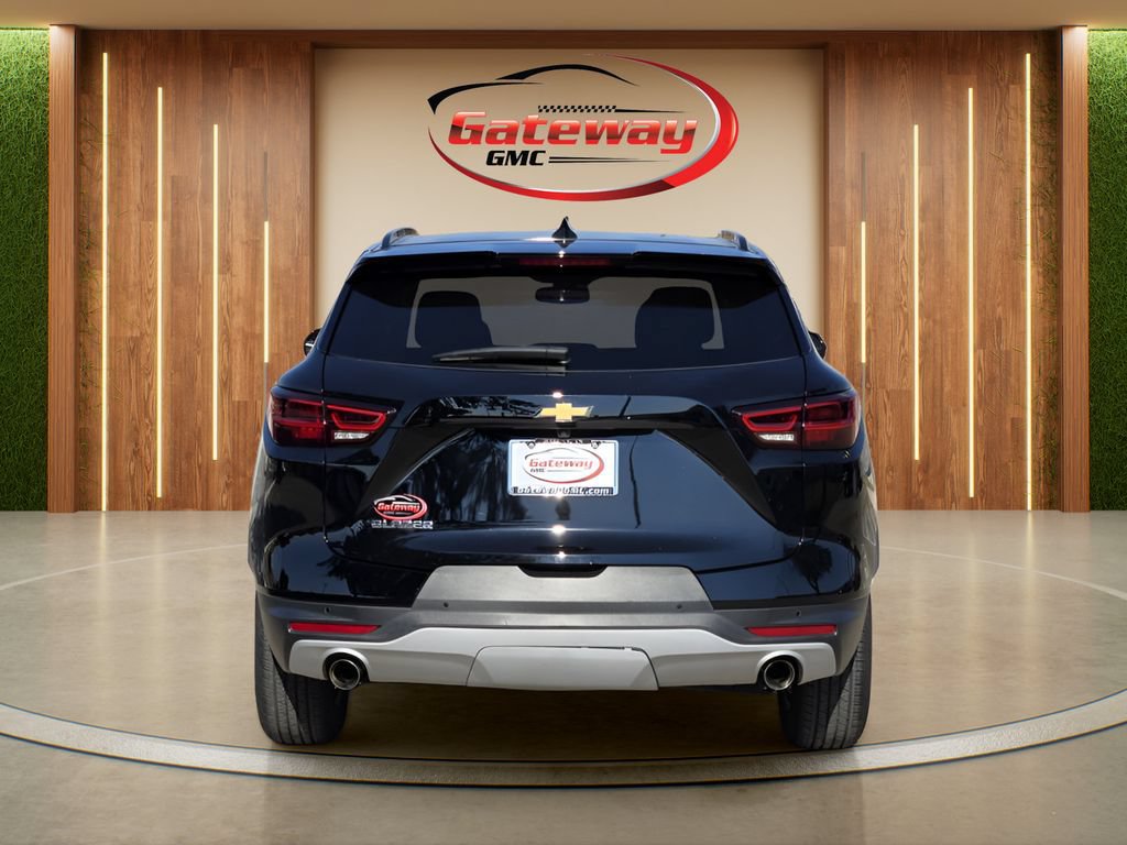 Used 2024 Chevrolet Blazer LT w/ Convenience Package FWD image 6