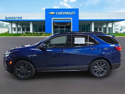 Used 2022 Chevrolet Equinox RS image 9