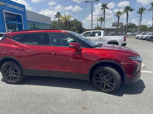 Certified 2022 Chevrolet Blazer LT FWD image 3