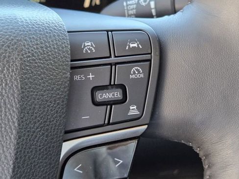 Used 2025 Toyota Camry LE image 28