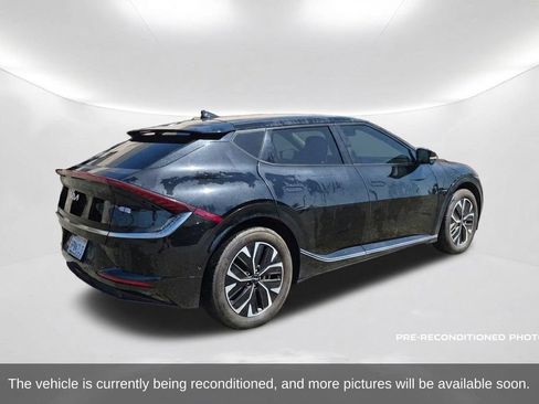 Used 2024 Kia EV6 Wind w/ Wind Technology Package AWD/4WD image 6