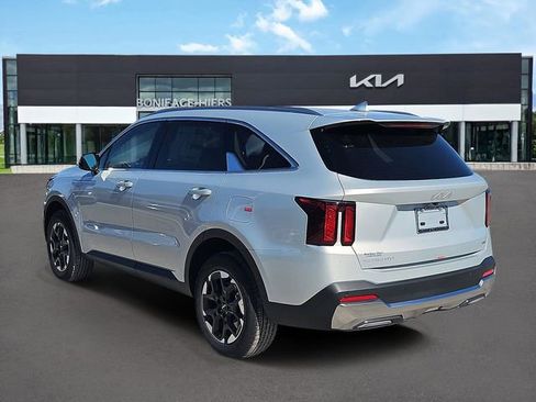 New 2026 Kia Sorento S AWD/4WD image 3