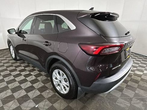 Used 2023 Ford Escape Active AWD/4WD image 4