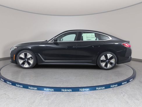 New 2026 BMW i4 xDrive40i w/ Premium Package AWD/4WD image 8