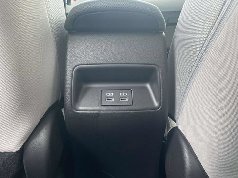 Used 2025 Toyota Corolla LE FWD image 13