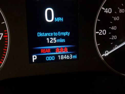 Certified 2023 Toyota Corolla Cross L image 22