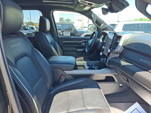 Used 2024 RAM 1500 Laramie AWD/4WD image 10
