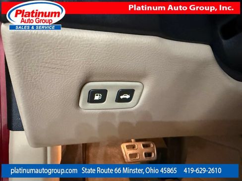 Used 2007 Chevrolet Corvette Convertible w/ Preferred Equipment Group RWD image 24