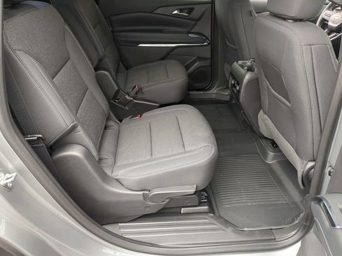 New 2026 Chevrolet Traverse LT w/ Driver Confidence Package AWD/4WD image 21