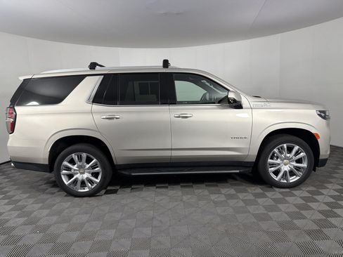 Used 2024 Chevrolet Tahoe High Country AWD/4WD image 31