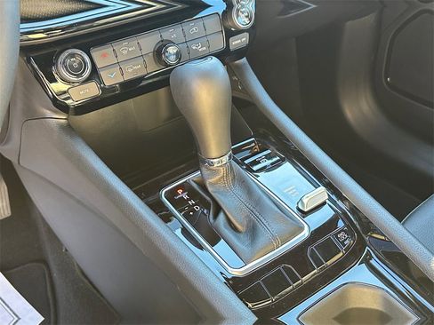 New 2026 Jeep Compass Latitude image 28