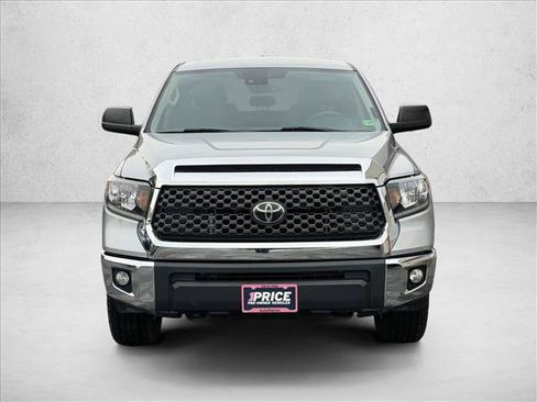 Used 2020 Toyota Tundra SR5 w/ SR5 Upgrade Package image 2