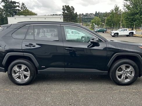 Certified 2025 Toyota RAV4 XLE w/ Convenience Package AWD/4WD image 4
