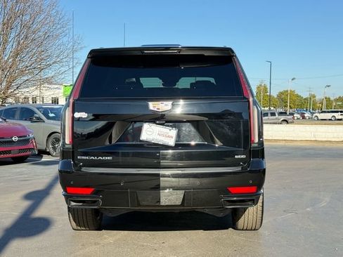 Used 2024 Cadillac Escalade Sport RWD image 4