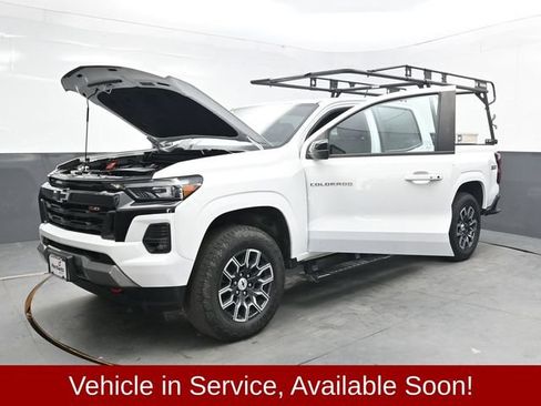 Used 2024 Chevrolet Colorado Z71 w/ Advanced Trailering Package AWD/4WD image 50