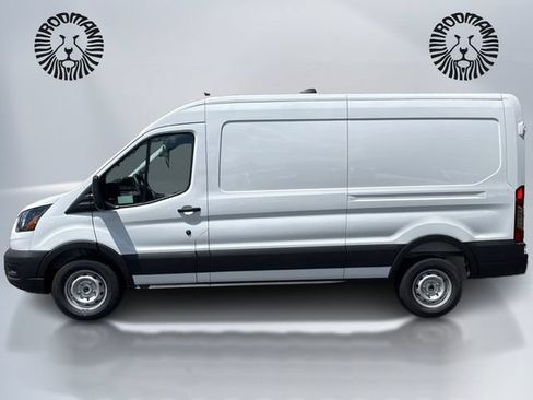 New 2026 Ford Transit 250 148 Medium Roof w/ Load Area Protection Package RWD image 10