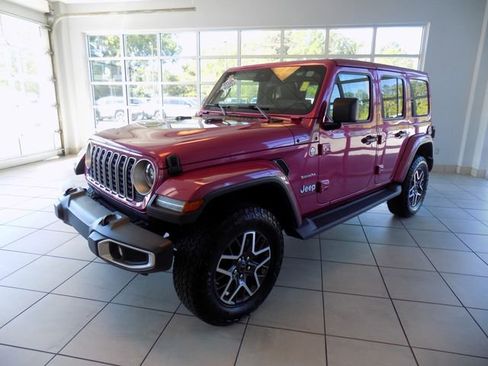 Certified 2024 Jeep Wrangler Unlimited Sahara AWD/4WD image 3