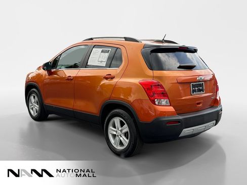 Used 2016 Chevrolet Trax LT w/ LT Convenience Package FWD image 3