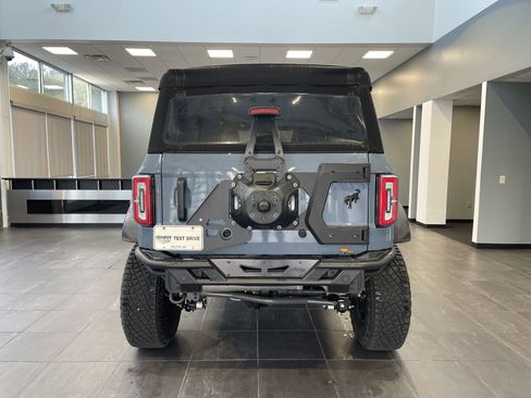 Used 2023 Ford Bronco Wildtrak image 9