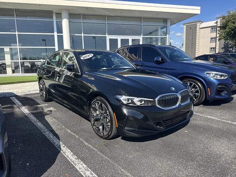 Used 2025 BMW 330i xDrive 330i xDrive w/ Convenience Package image 1