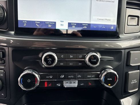 Used 2022 Ford F150 XLT w/ Equipment Group 302A High image 16