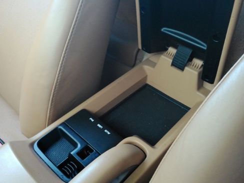 Used 2010 Porsche 911 Turbo image 38