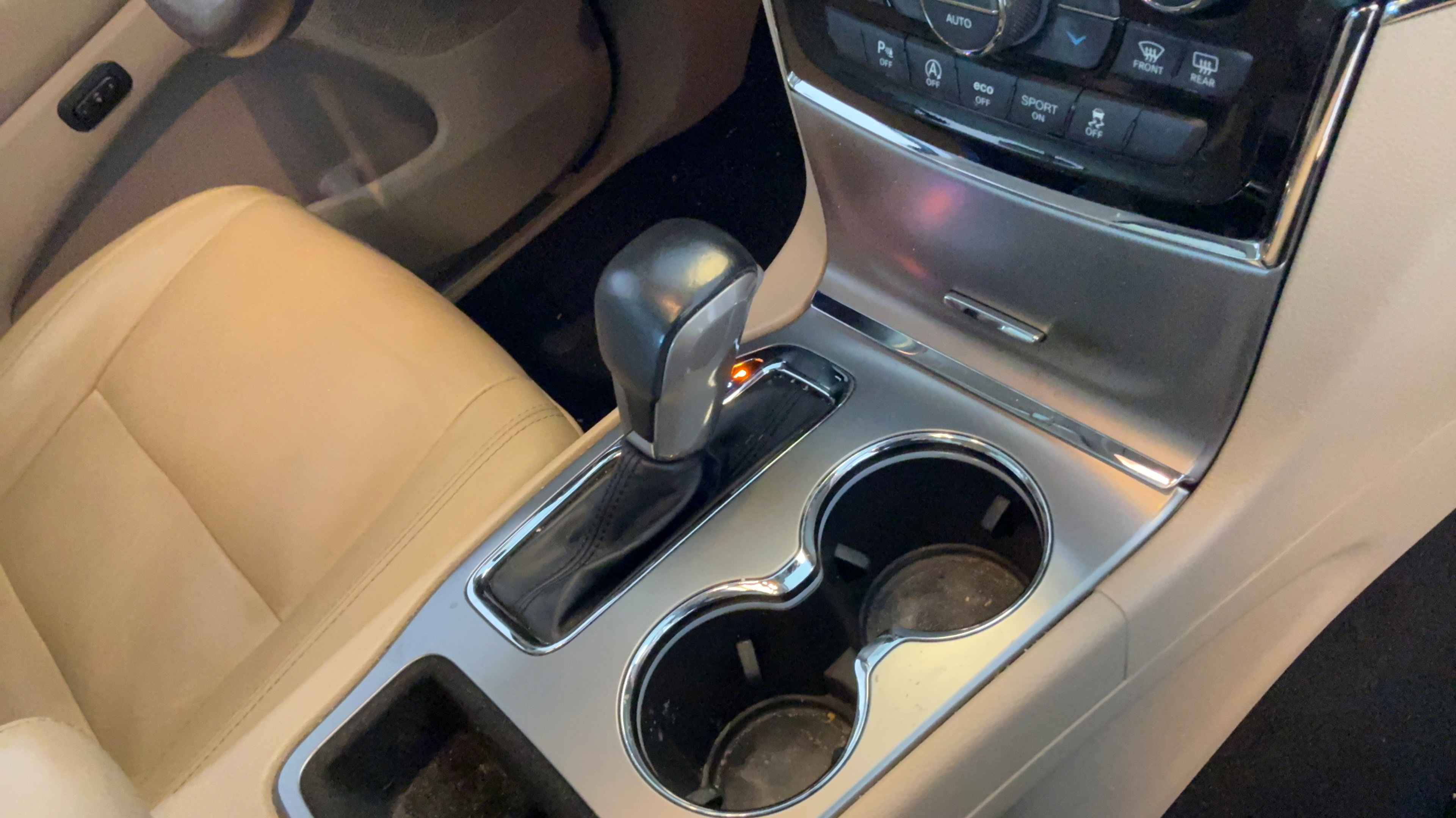 Used 2020 Jeep Grand Cherokee Limited RWD image 41