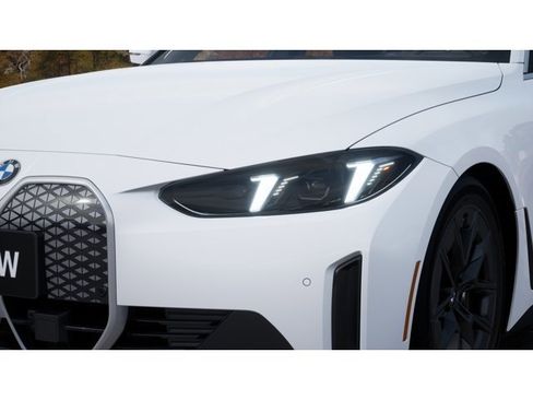 New 2026 BMW i4 eDrive40 image 6