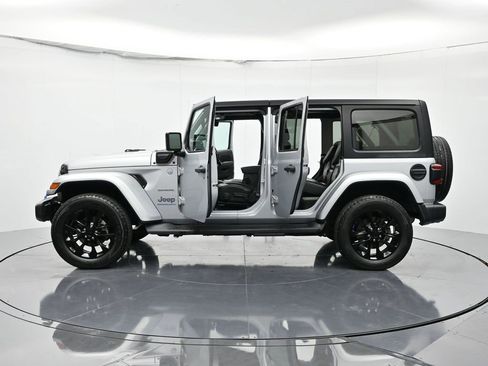 Used 2023 Jeep Wrangler Unlimited Sahara image 58