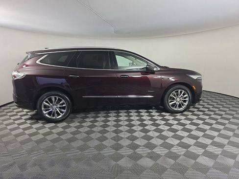 Used 2022 Buick Enclave Avenir w/ Avenir Technology Package AWD/4WD image 6