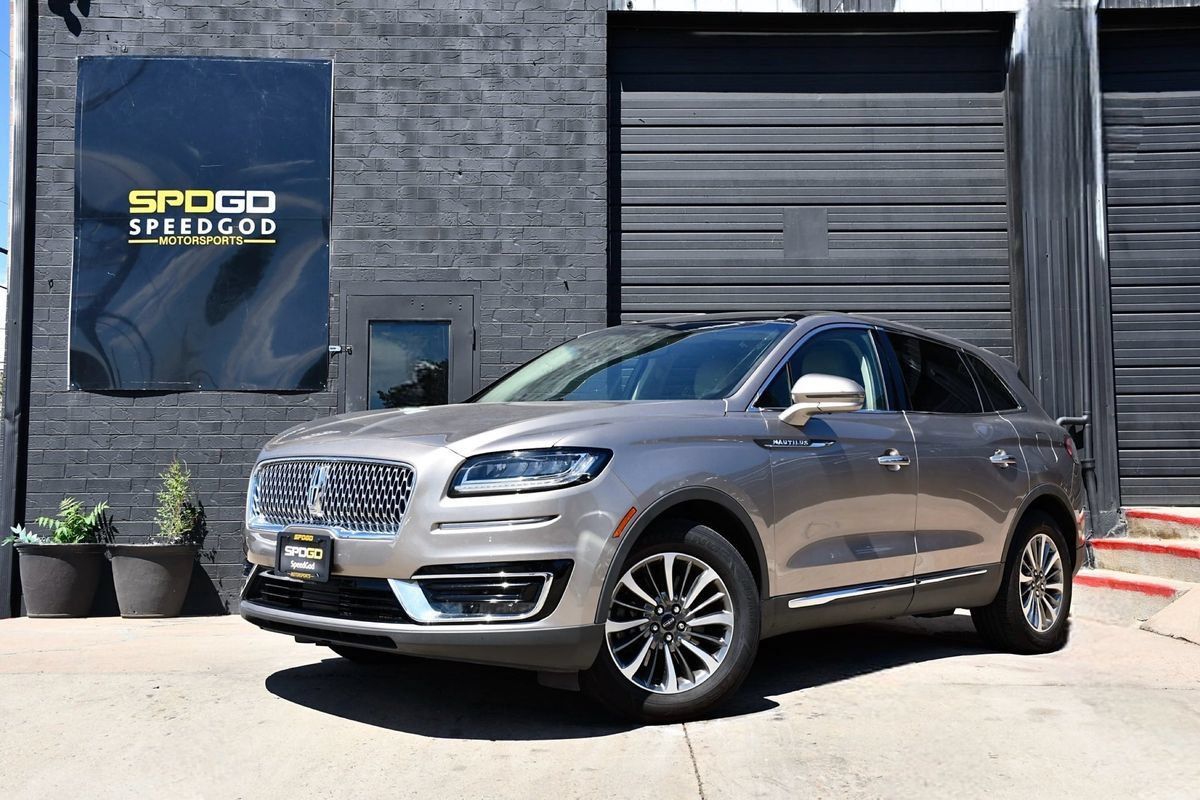 Used 2020 Lincoln Nautilus Reserve AWD/4WD image 1