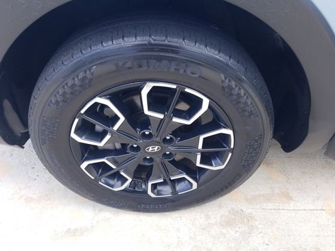 Used 2022 Hyundai Santa Cruz SEL Premium image 22