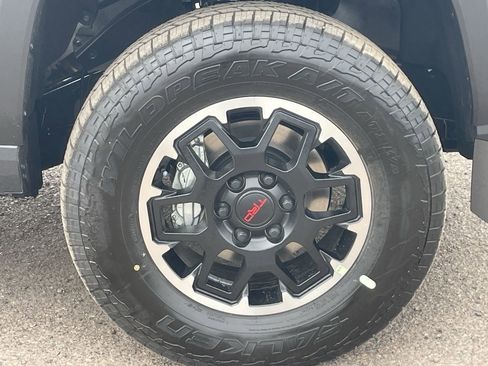 New 2026 Toyota Tacoma TRD Off-Road AWD/4WD image 9