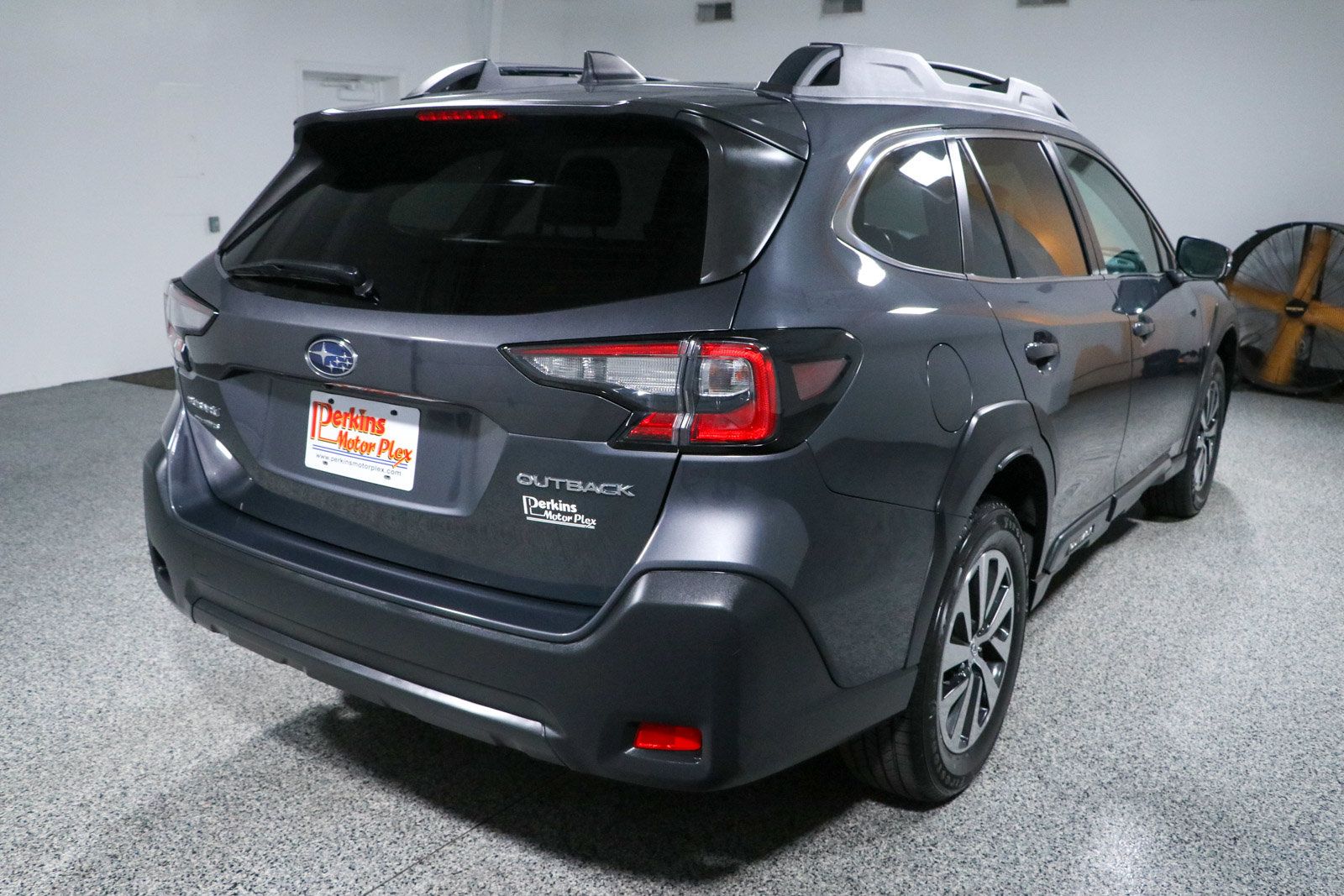 Used 2023 Subaru Outback Premium AWD/4WD image 7