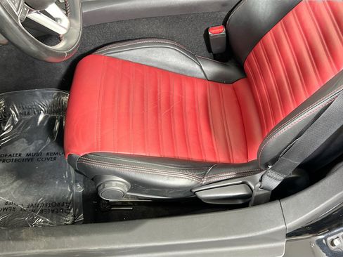 Used 2018 FIAT 124 Spider Abarth w/ Visibility Group RWD image 18