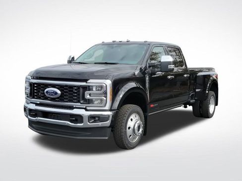 New 2026 Ford F450 Lariat w/ Lariat Ultimate Package image 3
