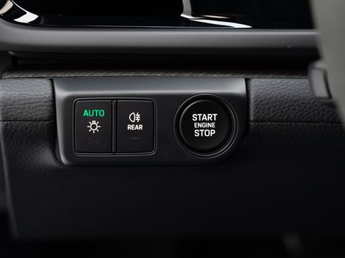 Used 2025 Porsche Panamera Turbo image 32